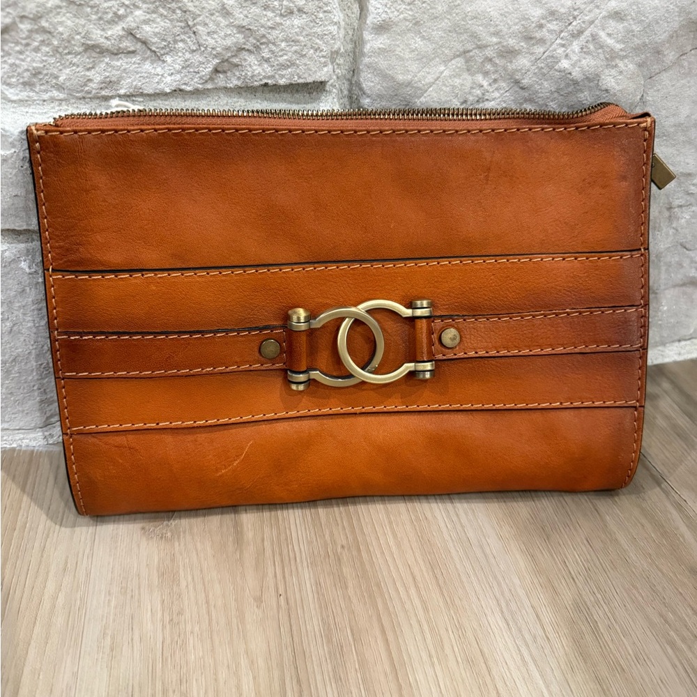 Pratesi Elegant Brown Leather Clutch with Gold Detail